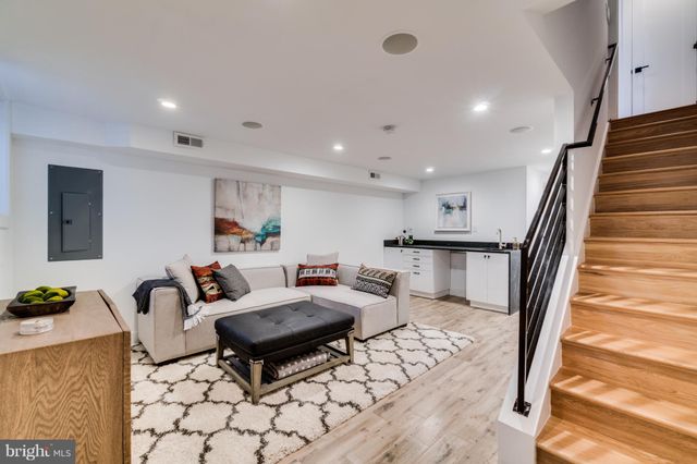 $921,000 | 1105 Abbey Place Northeast, Washington, DC 20002