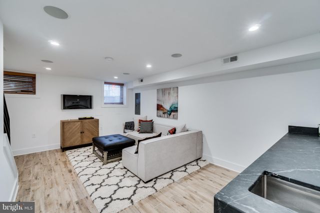 $921,000 | 1105 Abbey Place Northeast, Washington, DC 20002