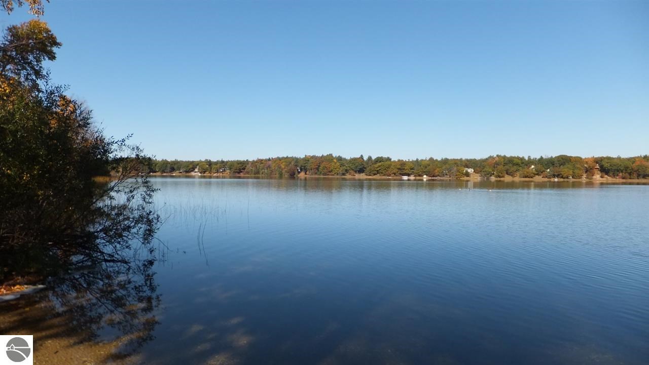 3069 Bancroft Road Honor, MI 49640 - Photo 40 of 46 1791697-40.JPG