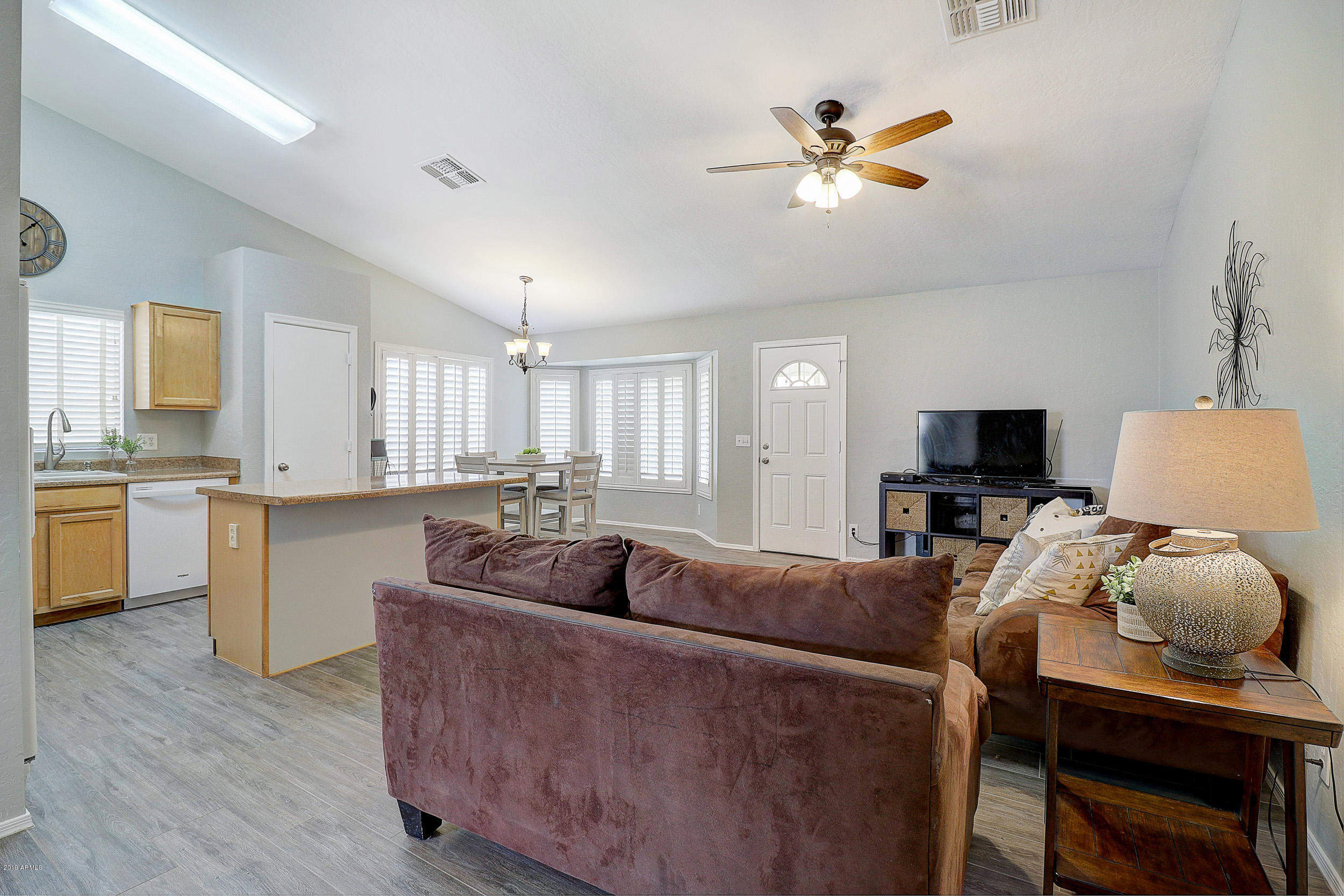2046 East Devon Road Gilbert, AZ 85296 - Photo 11 of 30 B (7)
