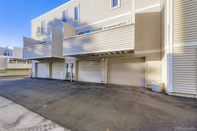 $350,000 | 1050 South Monaco Parkway, Unit 137, Denver, CO 80224