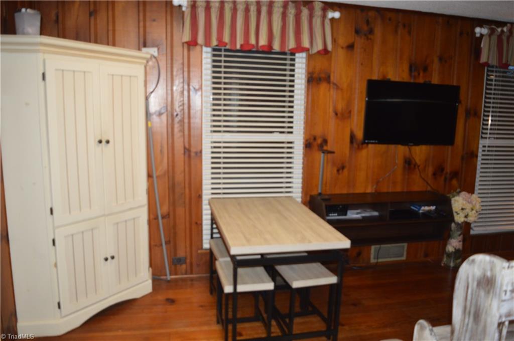 411 Country Club Road Mount Airy, NC 27030 - Photo 13 of 30 Gallery Image 13