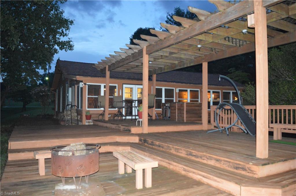 411 Country Club Road Mount Airy, NC 27030 - Photo 24 of 30 Gallery Image 24