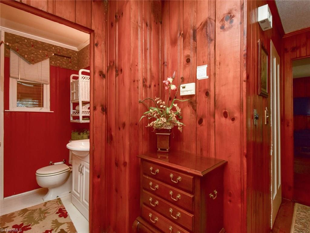 411 Country Club Road Mount Airy, NC 27030 - Photo 10 of 30 Gallery Image 10