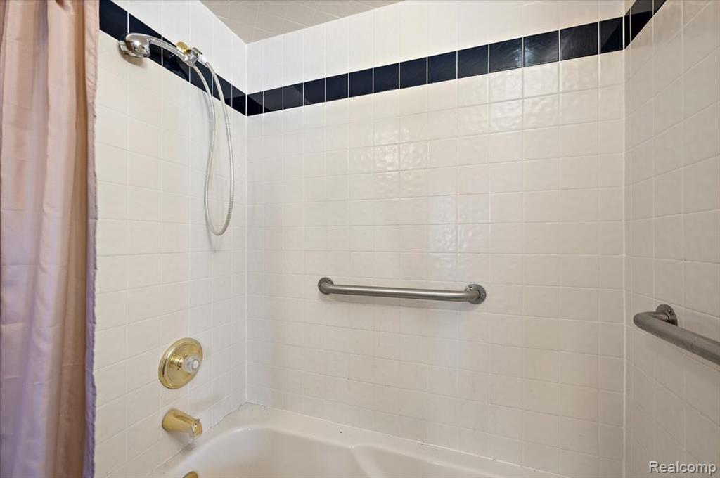 9287 North River Road, Unit 1 Algonac, MI 48001 - Photo 14 of 16
