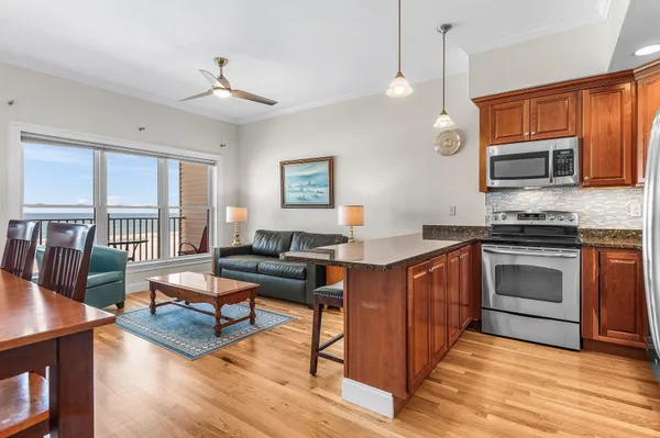 $549,000 | 83 Ocean Boulevard, Unit 404, Hampton, NH 03842
