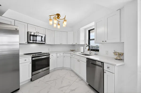 $849,000 | 19800 Sandpointe Bay Drive, Unit 708, Tequesta, FL 33469