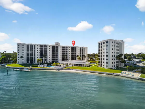 $849,000 | 19800 Sandpointe Bay Drive, Unit 708, Tequesta, FL 33469