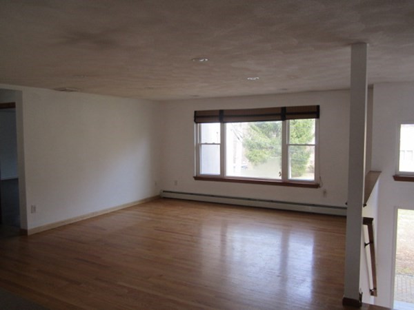37 Englewood Road Gloucester, MA 01930 - Photo 13 of 35 Gallery Image 13