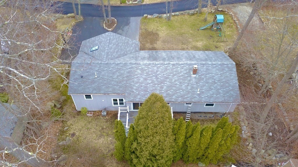 37 Englewood Road Gloucester, MA 01930 - Photo 4 of 35 Gallery Image 4