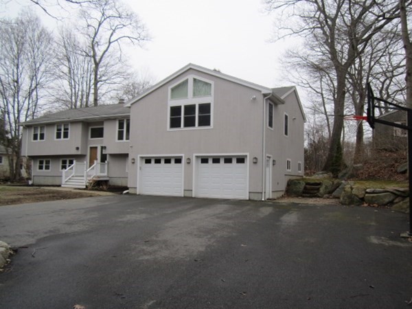 37 Englewood Road Gloucester, MA 01930 - Photo 9 of 35 Gallery Image 9