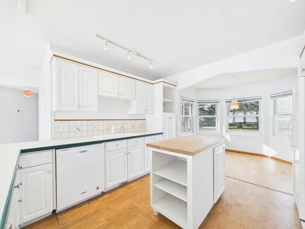 $750,000 | 27785 North Shore Drive, Starbuck, MN 56381