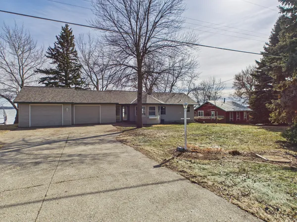 $750,000 | 27785 North Shore Drive, Starbuck, MN 56381