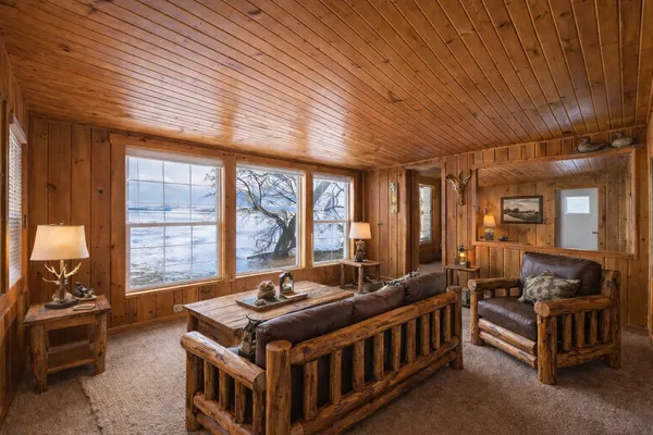 $750,000 | 27785 North Shore Drive, Starbuck, MN 56381