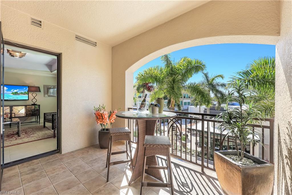 9115 Strada Place, Unit 5314 Naples, FL 34108 - Photo 10 of 44