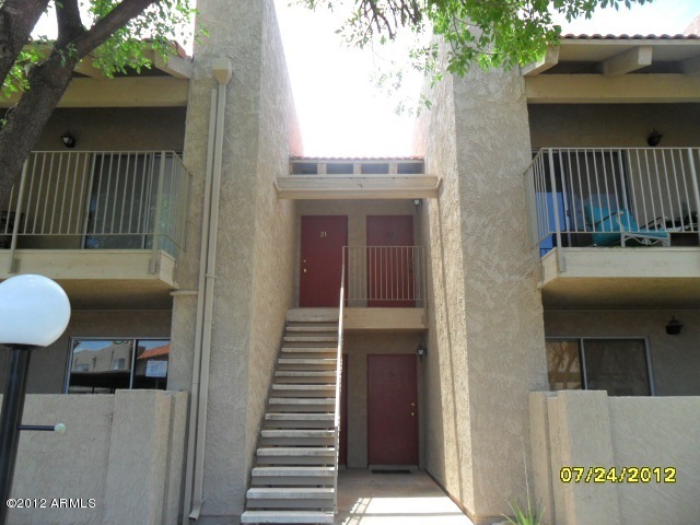 5525 East Thomas Road, Unit F15 Phoenix, AZ 85018 - Photo 1 of 17 Exterior Front