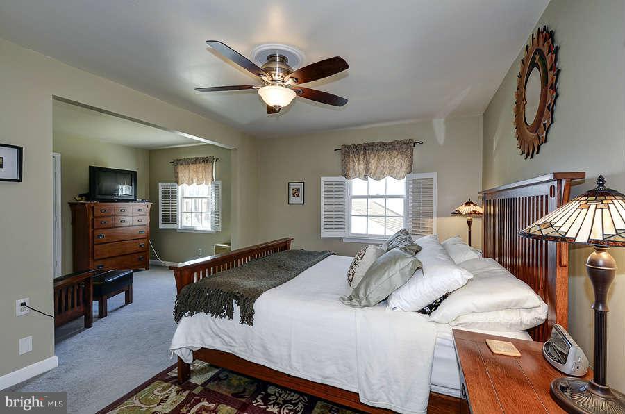 6146 Roxbury Avenue Springfield, VA 22152 - Photo 14 of 22 Bedroom (Master)