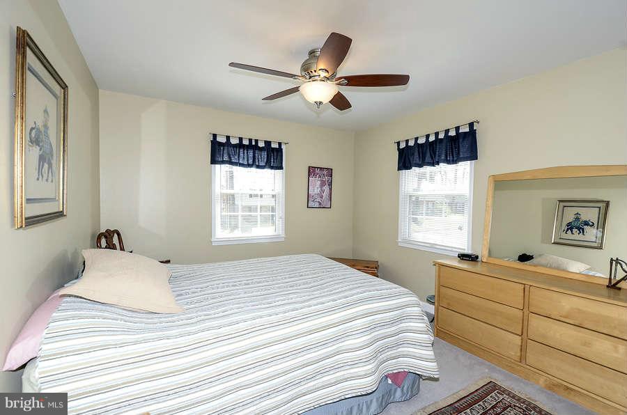 6146 Roxbury Avenue Springfield, VA 22152 - Photo 16 of 22 Bedroom 2