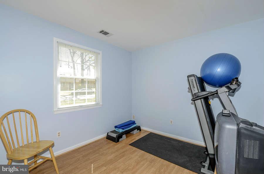 6146 Roxbury Avenue Springfield, VA 22152 - Photo 18 of 22 Bedroom 4