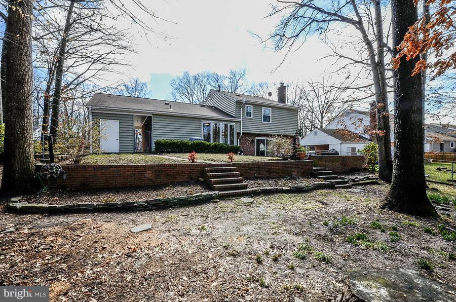 6146 Roxbury Avenue Springfield, VA 22152 - Photo 22 of 22 Exterior (Rear)