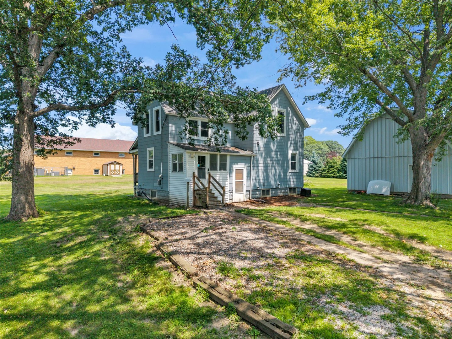 513 12th Street Silvis, IL 61282 - Photo 5 of 43 Gallery Image 5