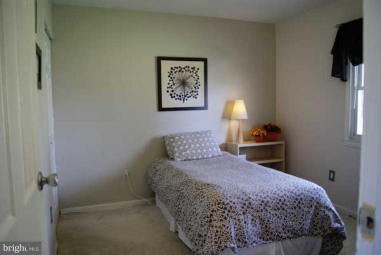 603 Poplar Road Sterling, VA 20164 - Photo 7 of 16 Bedroom #3