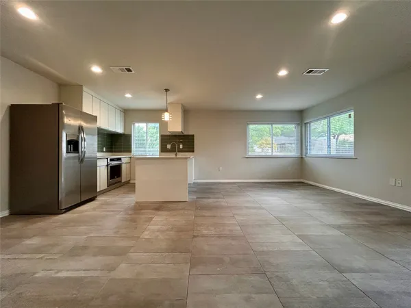 $1,800 | 8920 Trone Circle, Unit C, Austin, TX 78758
