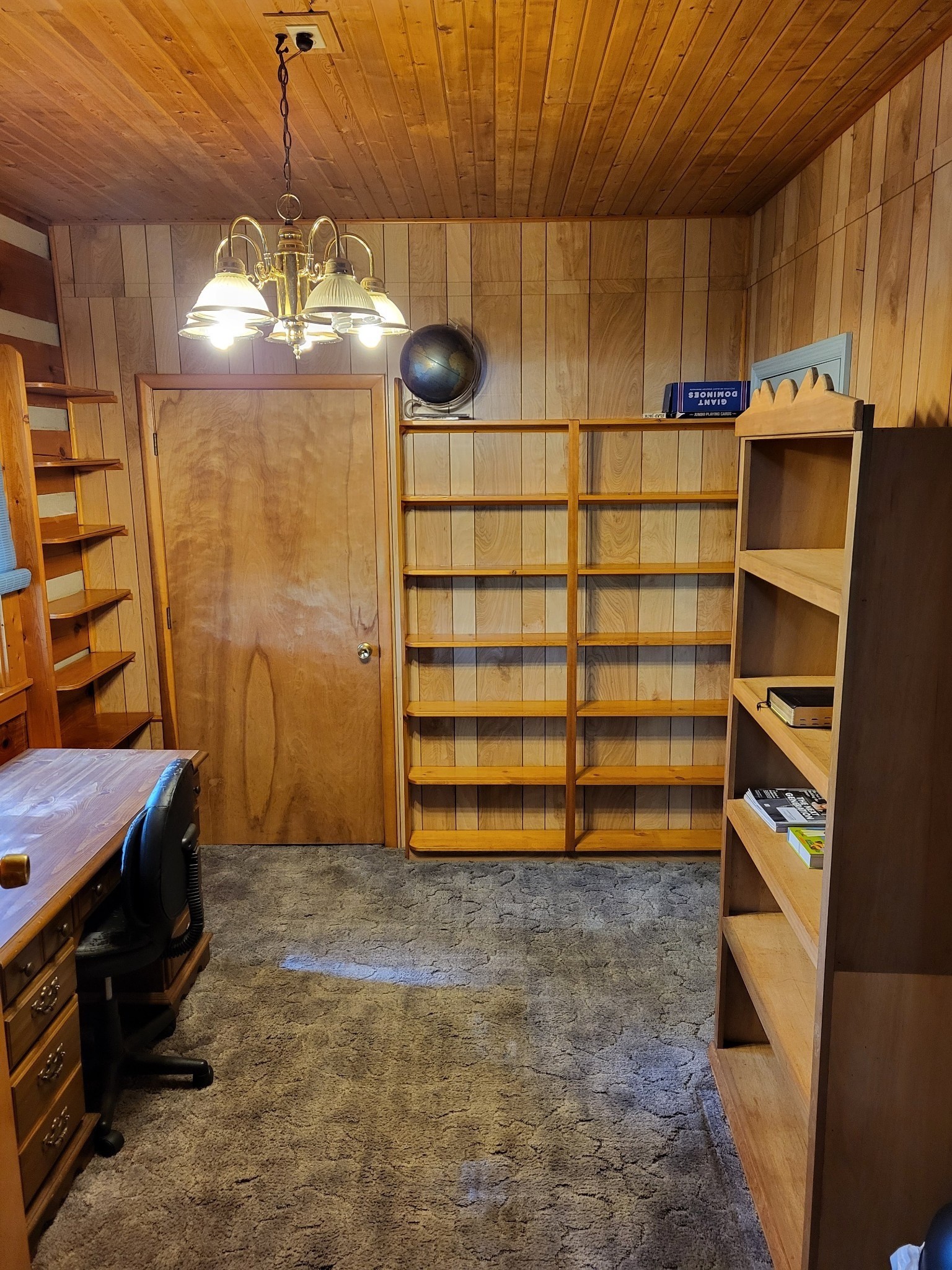 967 Mud Creek Road Morrison, TN 37357 - Photo 19 of 33 a view of a room with furniture and chandelier