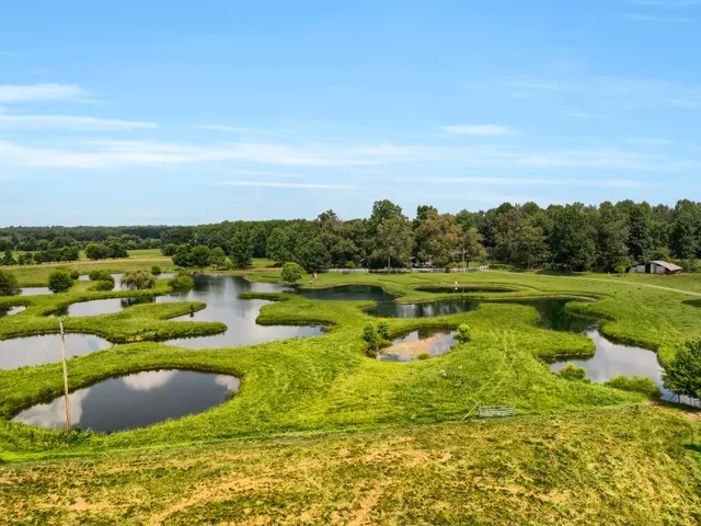 $699,900 | 967 Mud Creek Road, Morrison, TN 37357