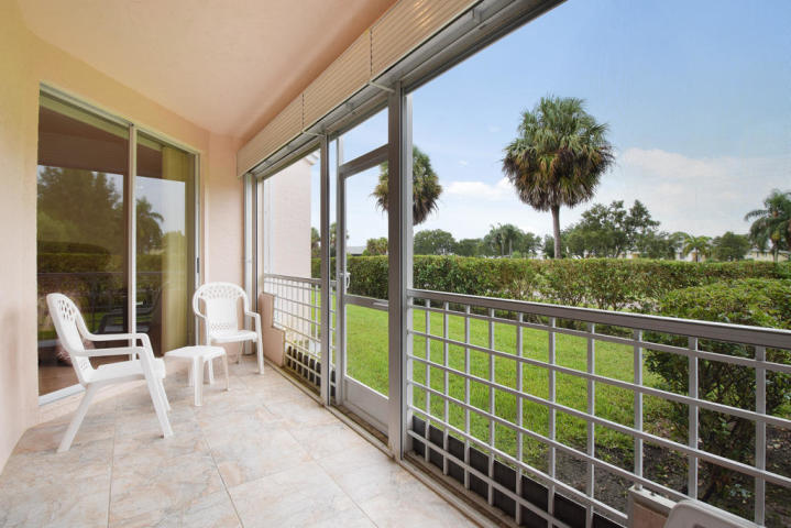 101 Muirfield Court, Unit 101F Jupiter, FL 33458 - Photo 3 of 20 Patio