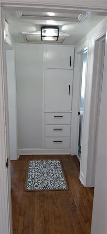 a view of utility room