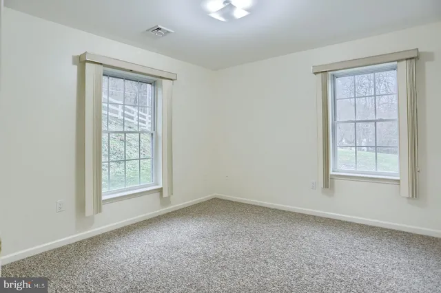 $1,450 | 610 Pine Street, Hamburg, PA 19526