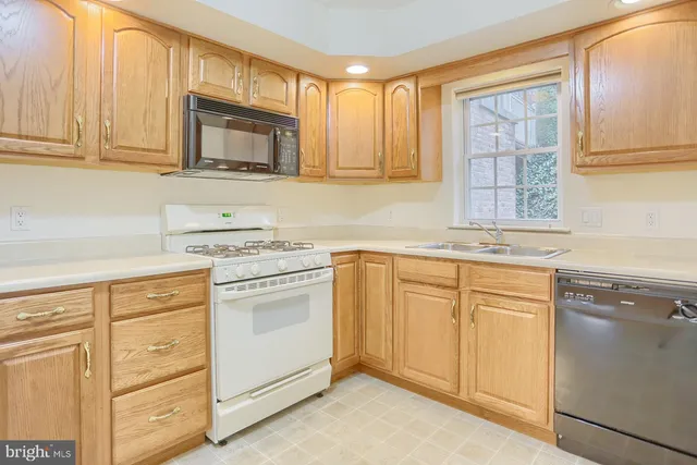 $1,450 | 610 Pine Street, Hamburg, PA 19526