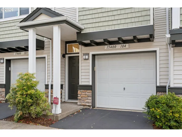 $359,900 | 15400 Southwest Mallard Drive, Beaverton, OR 97007