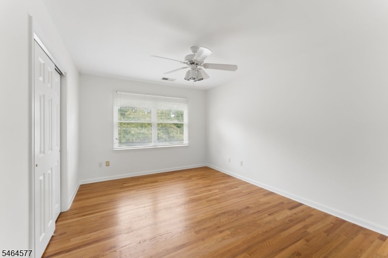 31 Old Farm Road Berkeley Heights, NJ 07922 - Photo 26 of 50 Gallery Image 26