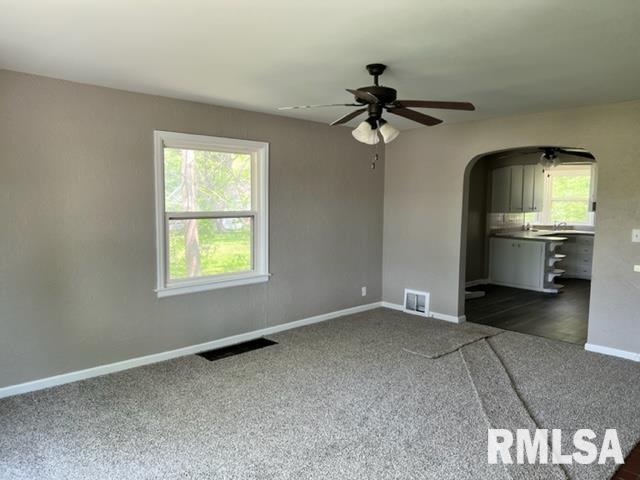 802 North Maxwell Road Peoria, IL 61604 - Photo 5 of 10 Gallery Image 5