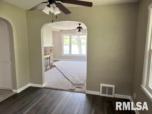 802 North Maxwell Road Peoria, IL 61604 - Photo 7 of 10 Gallery Image 7