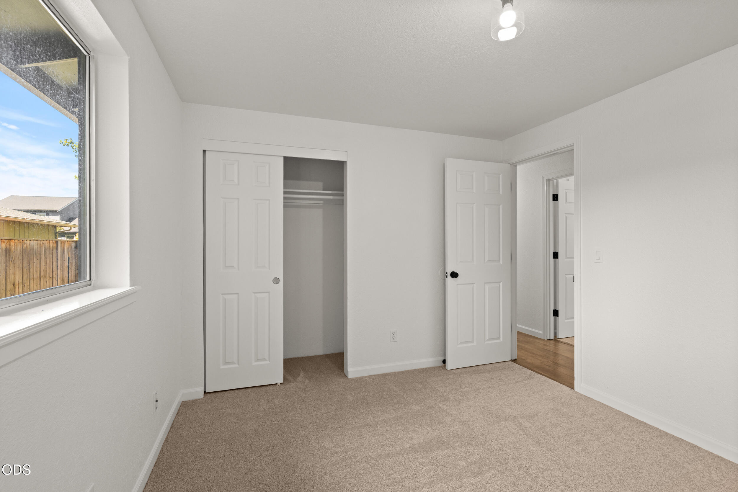 557 Glenn Way Central Point, OR 97502 - Photo 18 of 29