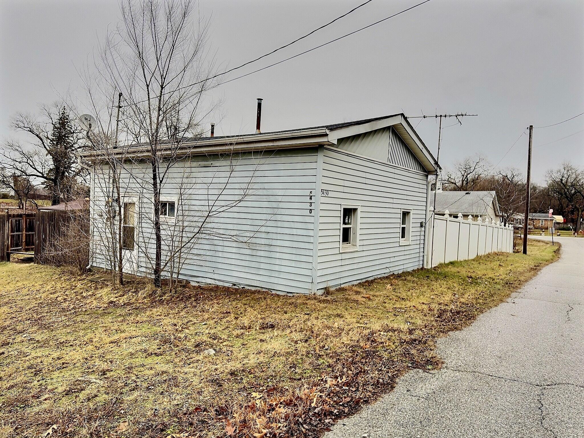 3936 Ross Road Gary, IN 46408 - Photo 15 of 16 2048x1536