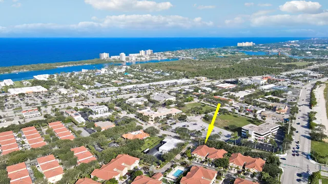 $349,900 | 110 Lighthouse Circle, Unit A, Tequesta, FL 33469