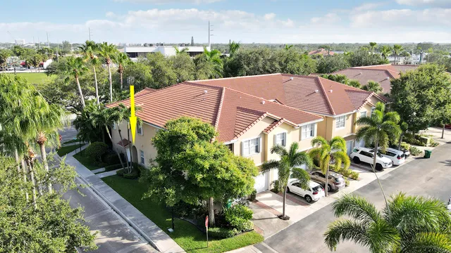 $349,900 | 110 Lighthouse Circle, Unit A, Tequesta, FL 33469