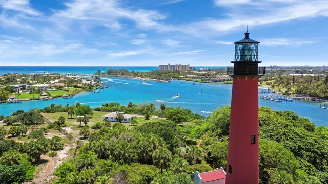 $349,900 | 110 Lighthouse Circle, Unit A, Tequesta, FL 33469