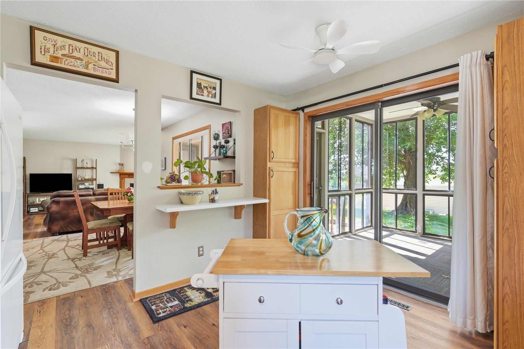 755 East Post Road Southeast, Unit 2 Cedar Rapids, IA 52403 - Photo 11 of 25 Gallery Image 11