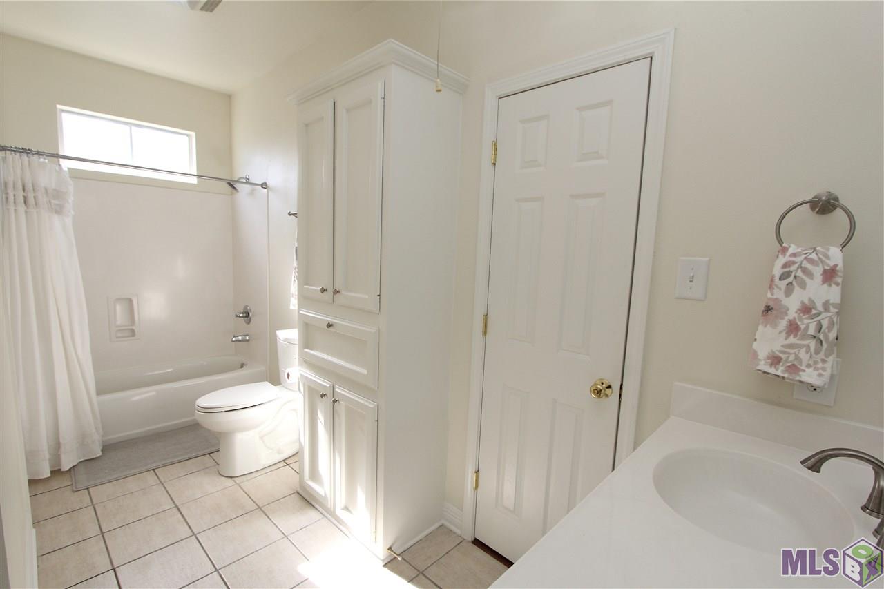 342 Donovan Court Baton Rouge, LA 70815 - Photo 14 of 22 Gallery Image 14