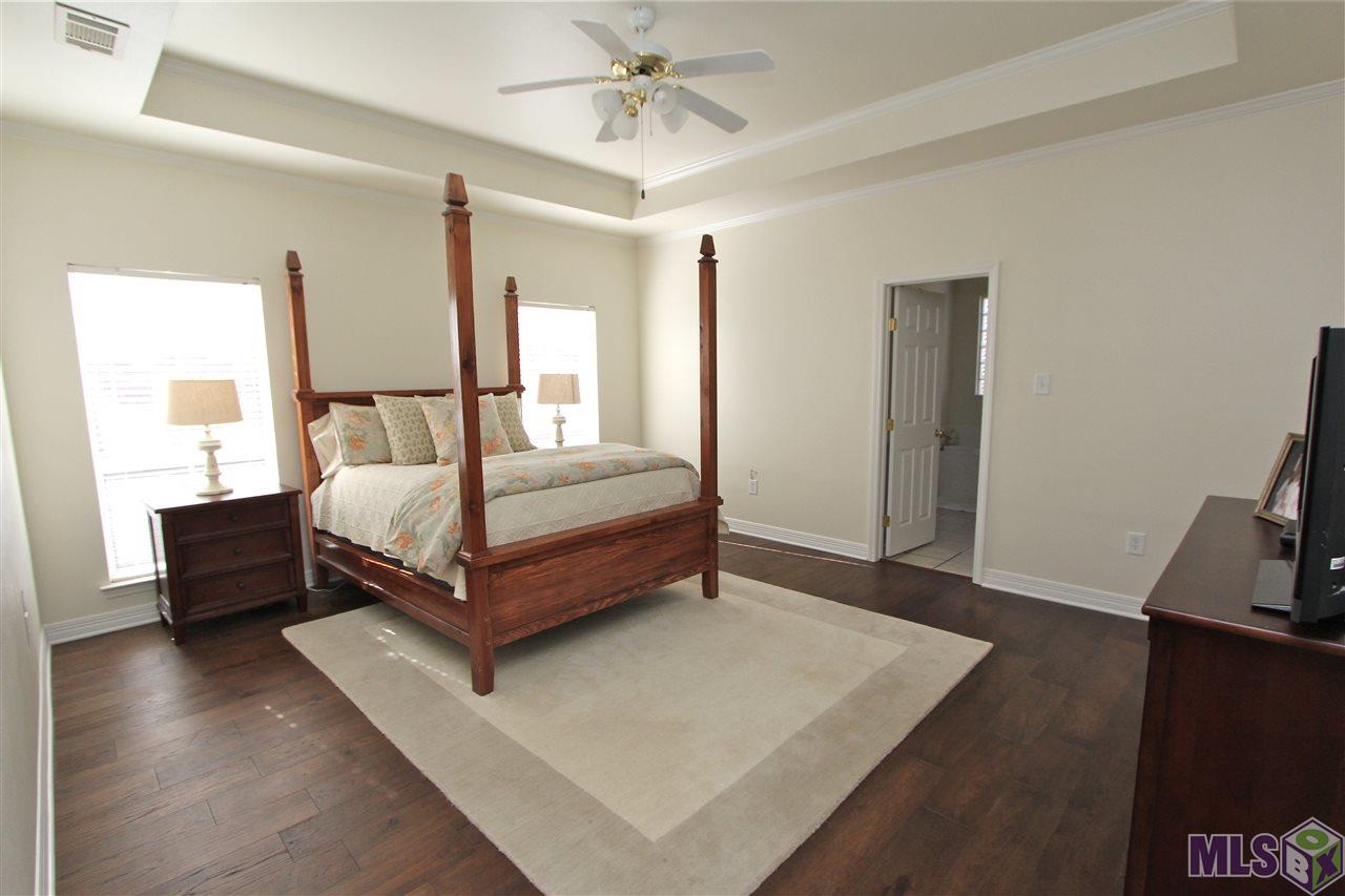 342 Donovan Court Baton Rouge, LA 70815 - Photo 9 of 22 Gallery Image 9
