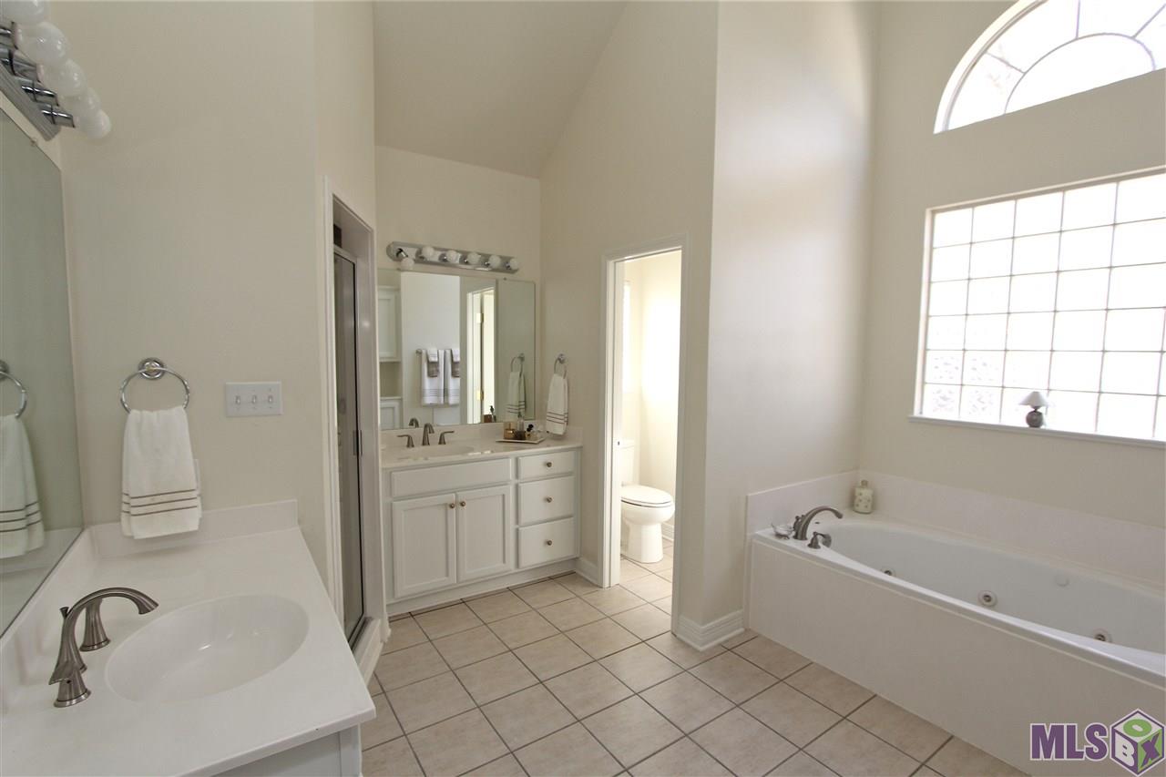 342 Donovan Court Baton Rouge, LA 70815 - Photo 10 of 22 Gallery Image 10