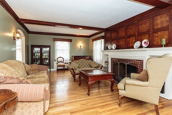 1175 Brook Road Milton, MA 02186 - Photo 5 of 21