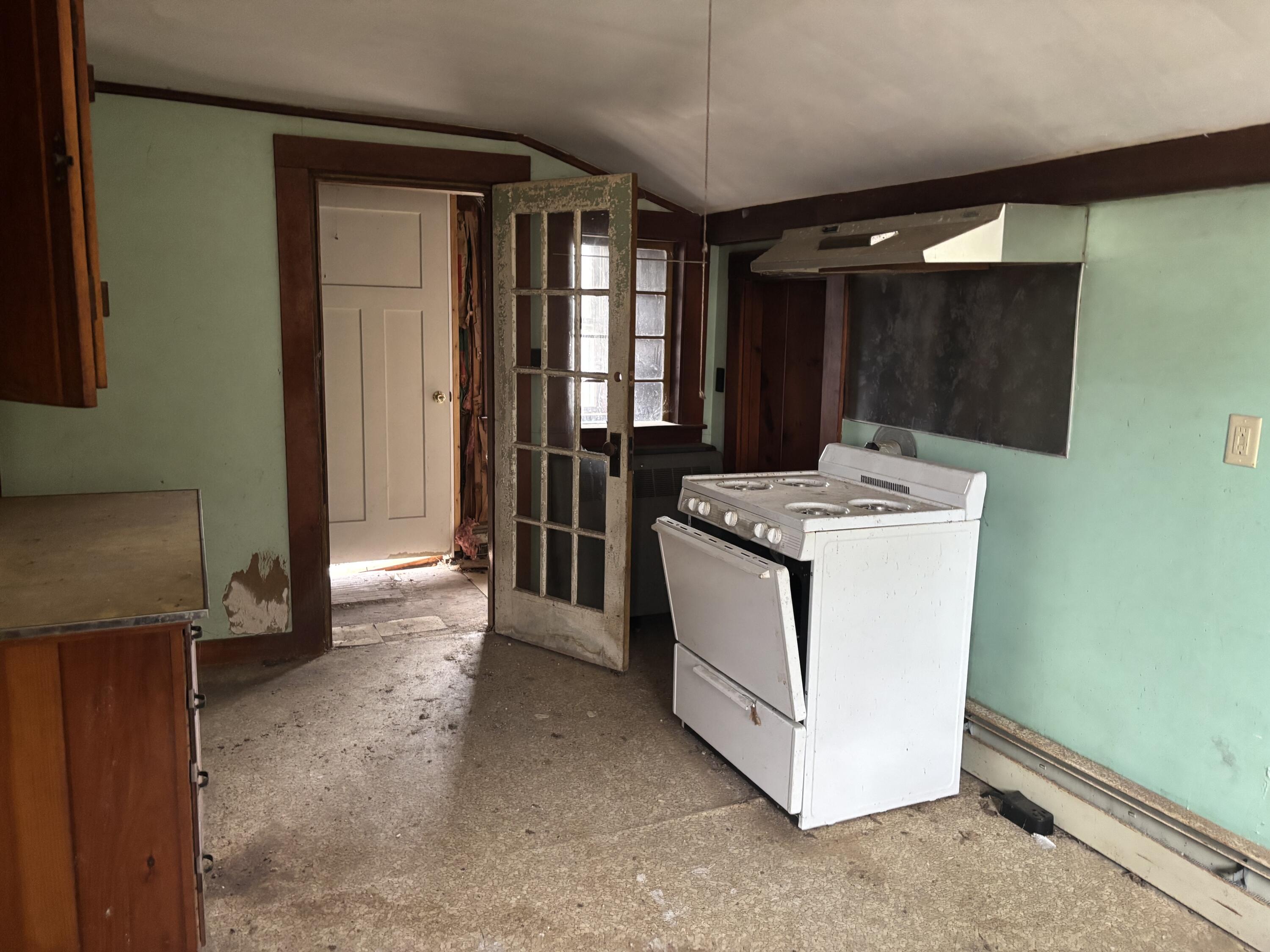 202 Route 28 West Harwich, MA 02671 - Photo 7 of 19 a utility room with dryer and washer