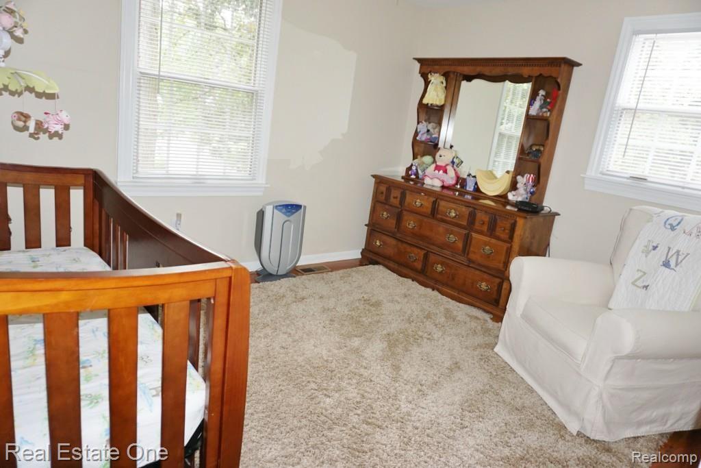 360 Donegal Drive Rochester, MI 48309 - Photo 16 of 21 16 Bedroom 4.jpg