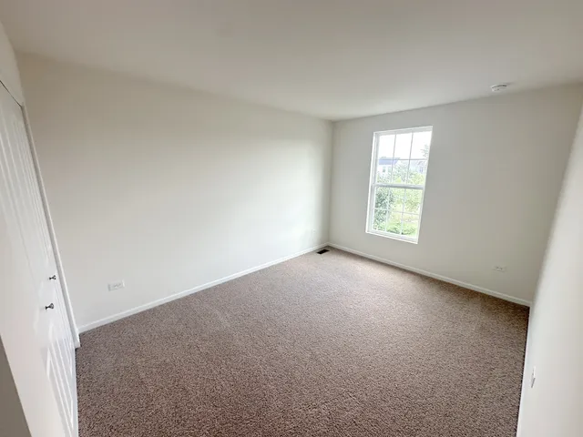 $398,827 | 1015 Celebration Drive, Aurora, IL 60504